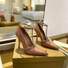 Burberry Heeled Shoes